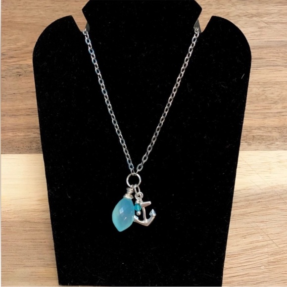 Aqua Chalcedony Gemstone Necklace - Picture 2 of 4